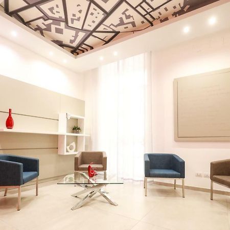 Toledo 16 Luxury Suites Naples Extérieur photo